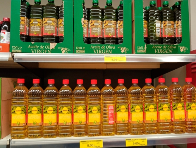 Imagen de la noticia: El precio del aceite de oliva comienza a bajar tras alcanzar su máximo en abril