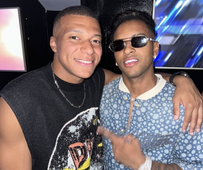 La foto de Rodrygo con Mbappé que hace saltar las alarmas