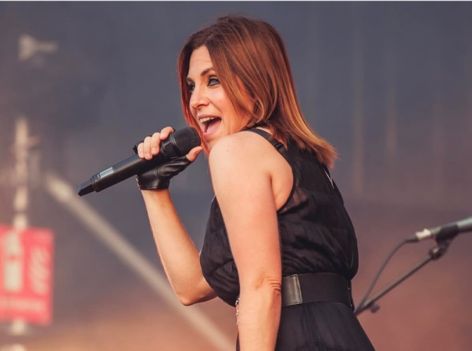 Leire Martínez regresa en solitario: nuevo disco y concierto solidario