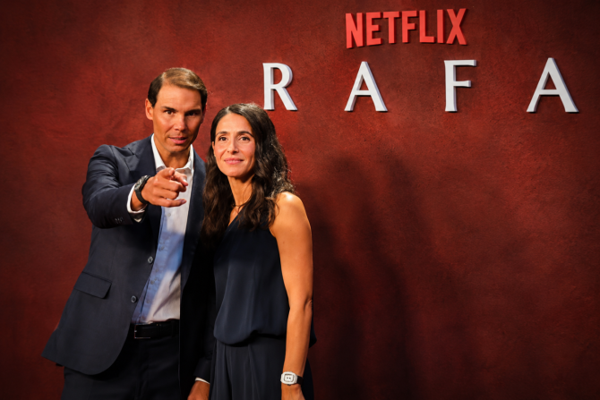 Rafa Nadal y Xisca Perelló durante la premiere de RAFA, el documental de Netflix sobre la vida y carrera del tenista español.