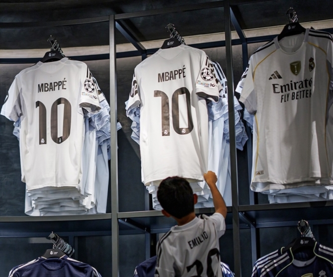 El dorsal 10 de Mbappé desata la fiebre madridista