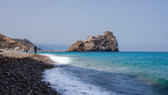 Vista del Peñón de Vélez de la Gomera desde la costa marroquí. Foto: Adobe Stock. Vista del Peñón de Vélez de la Gomera desde la costa marroquí. Foto: Adobe Stock.