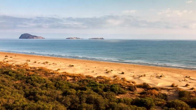 Las islas Chafarinas, uno de los territorios españoles menos conocidos del norte de África. Foto: Adobe Stock. Las islas Chafarinas, uno de los territorios españoles menos conocidos del norte de África. Foto: Adobe Stock.
