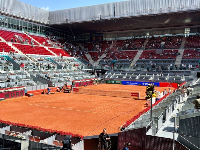 Pista Manolo Santana durante el Mutua Madrid Open en la Caja Mágica de Madrid