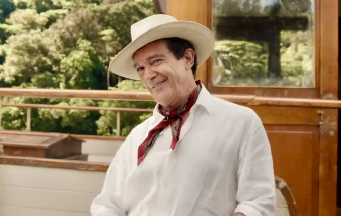 Antonio Banderas en el papel de Hunter Cabot