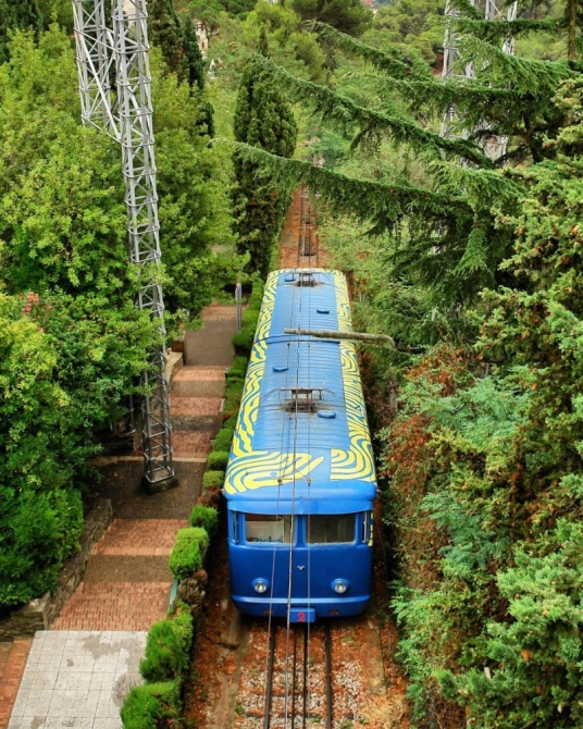 Funicular de Montjuic (Barcelona) // Adobe Stock