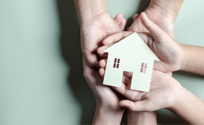 Imagen de la noticia: Así funcionan los avales ICO para ayudar a jóvenes y familias en la compra de su primera vivienda