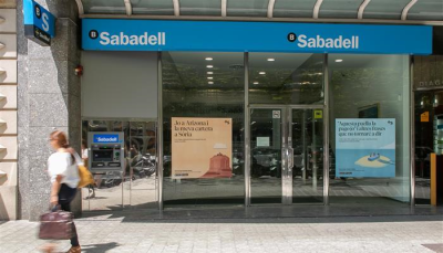 Imagen de la noticia: BBVA se lanza sobre Banco Sabadell: el pulso de la OPA hostil en el sector bancario