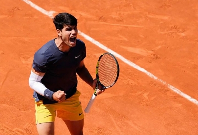 Imagen de la noticia: Carlos Alcaraz vence a Sinner y se planta en la final de Roland Garros
