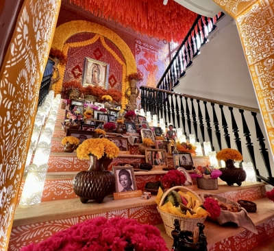 Imagen de la noticia: La Casa de México nos presenta la sexta edición de su célebre Altar de Muertos